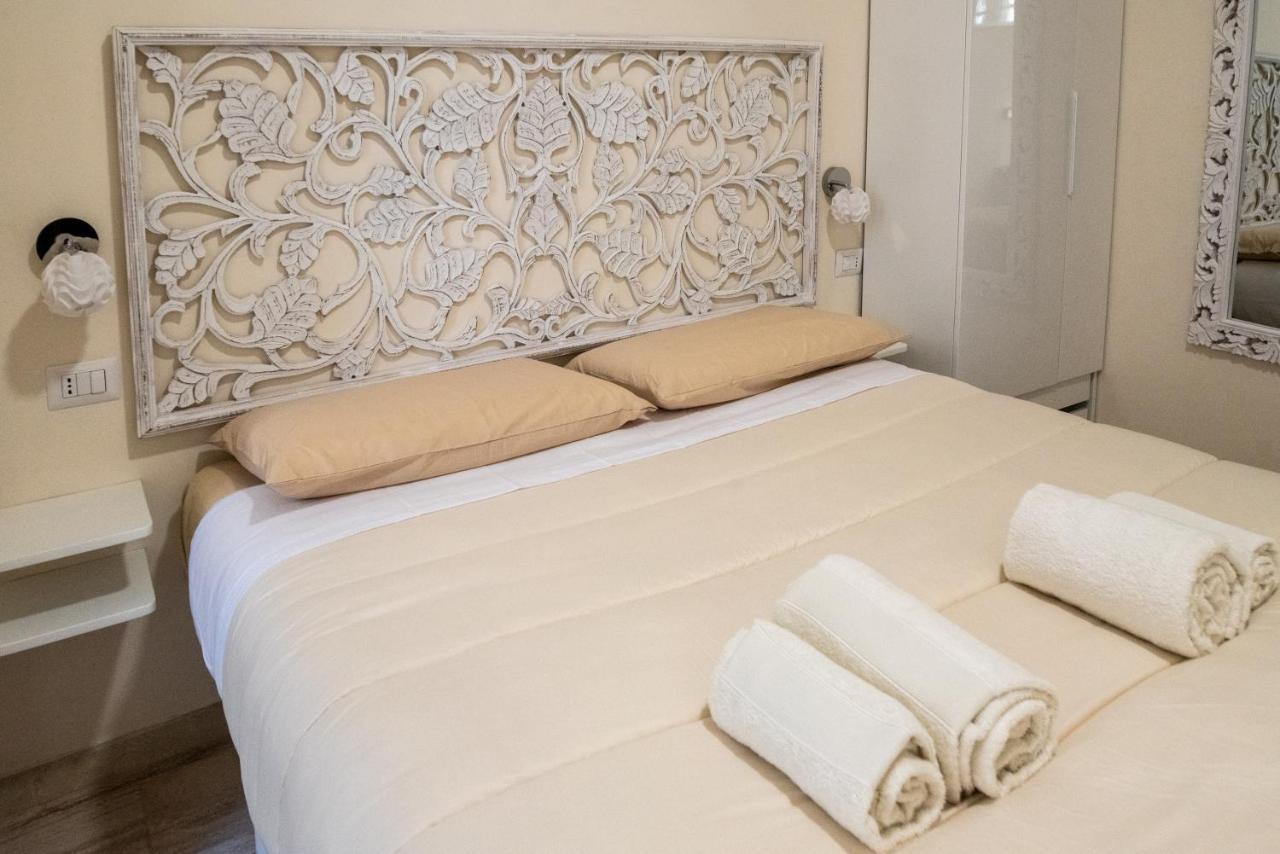 Room With Independent Entrance - Termini/Aquarium Rome Exterior photo