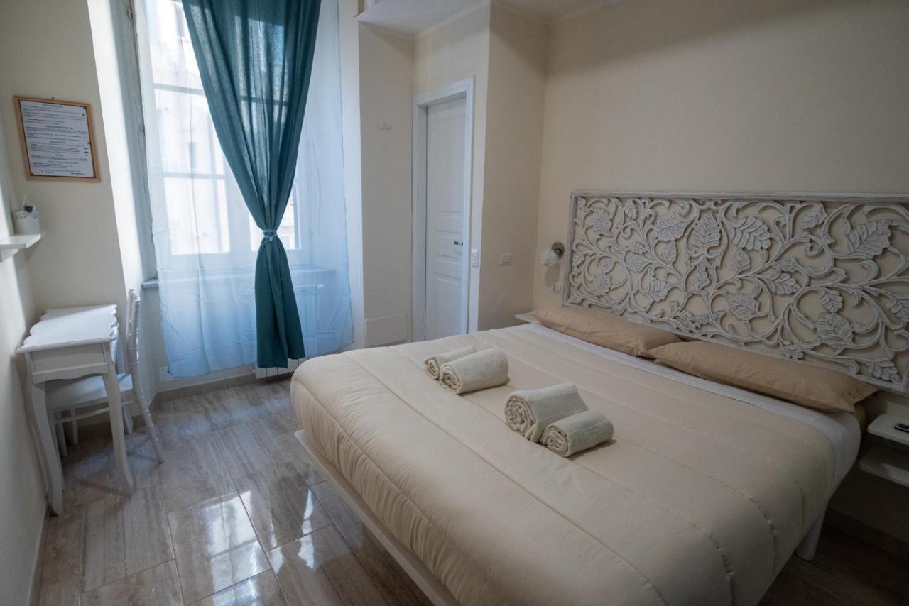 Room With Independent Entrance - Termini/Aquarium Rome Exterior photo